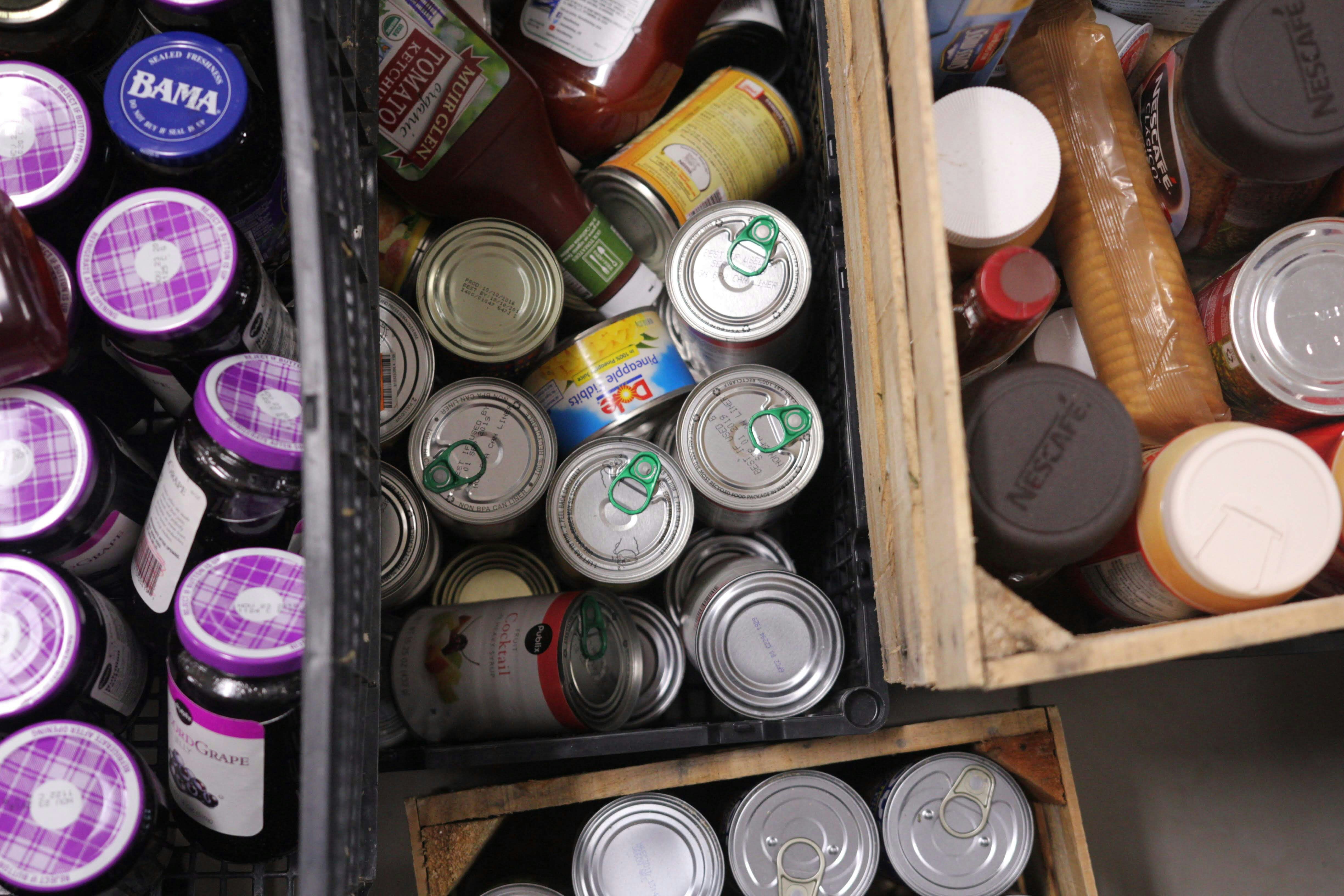 Food donations - Essential items for families
